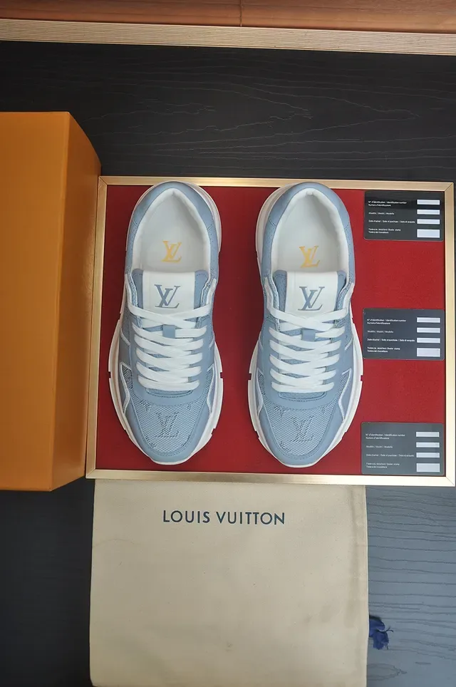 Louis Vuitton Sneakers Lifestyle Bleu Blanc Perforées Monogram Mesh Upper Chunky Sculpted Midsole 5
