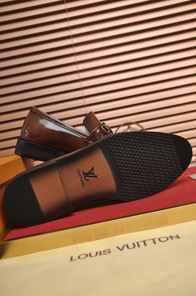 Louis Vuitton Marrón Negro Cuero Pulido Correa con Hebilla de Horsebit Loafer 3