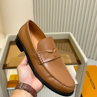 Louis Vuitton 棕黑褐色皮革翼型LV标志带乐福鞋