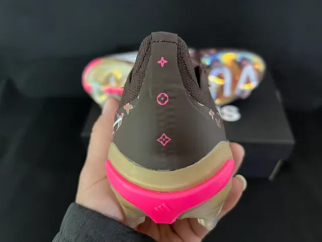 Louis Vuitton Brown Pink Low-Cut Football Boot Monogram-Printed Upper Firm-Ground Soccer Shoes 3