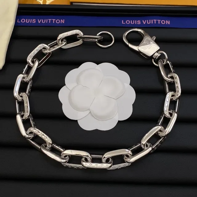 Louis Vuitton Camellia Chain Silver White Chunky Oval-Link Engraved LV Monogram Bracelet 5