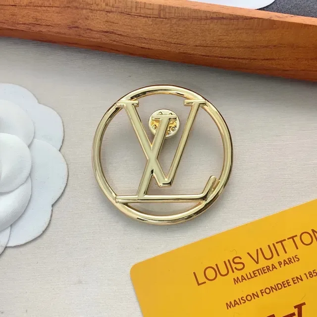 Broche Louis Vuitton Camellia LV Monogram dourado 6