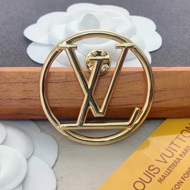 Broche Louis Vuitton Camellia LV Monogram dourado 7