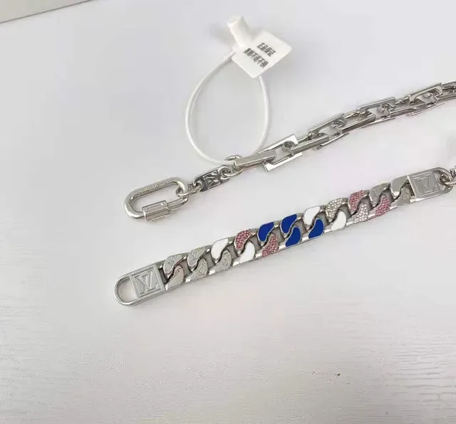 Louis Vuitton Chain Reaction Enamel and Pavé Crystal Necklace 4