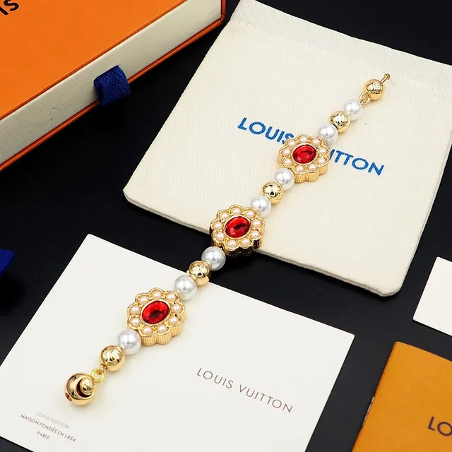Louis Vuitton Floral Motif Red Stone and Pearl Bracelet 3