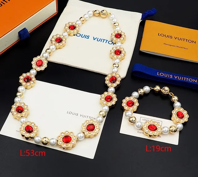 Louis Vuitton Floral Motif Red Stone and Pearl Bracelet 5