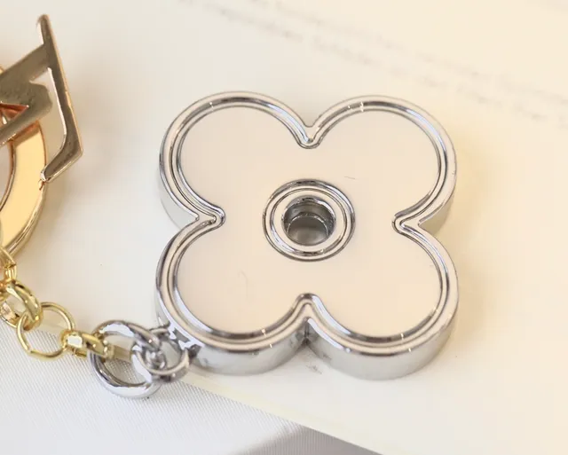 Louis Vuitton Flower Key Holder Gold and Silver Crystal Charm Jewelry 4