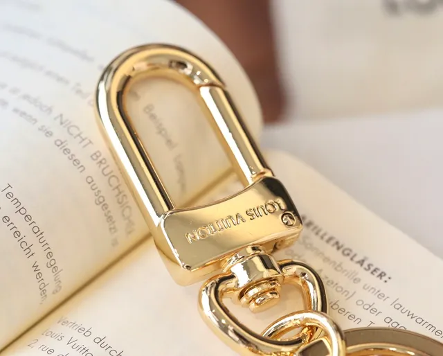 Louis Vuitton Flower Key Holder Gold and Silver Crystal Charm Jewelry 6