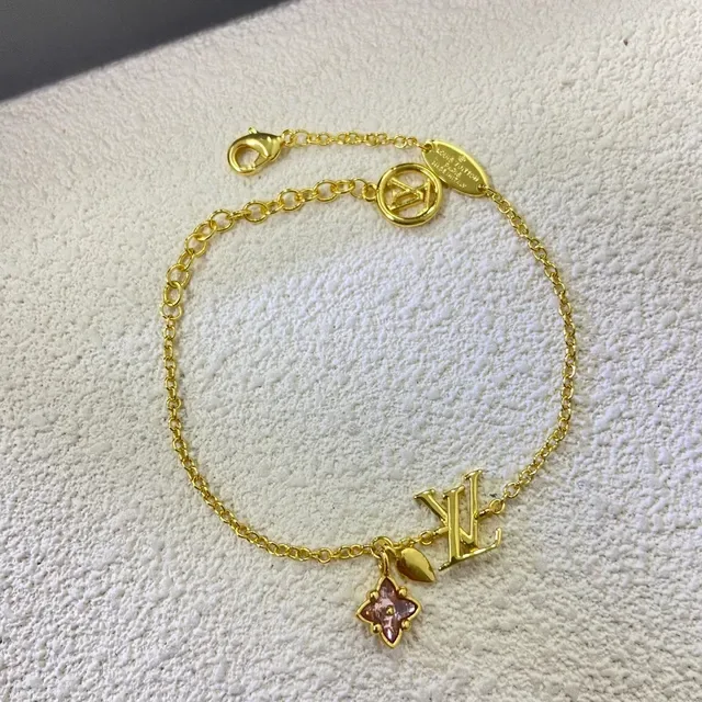Louis Vuitton Flower Monogram Gold Silver Pendant Charm Necklace 4