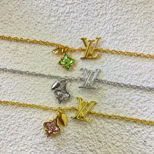 Louis Vuitton Flower Monogram Gold Silver Pendant Charm Necklace 6