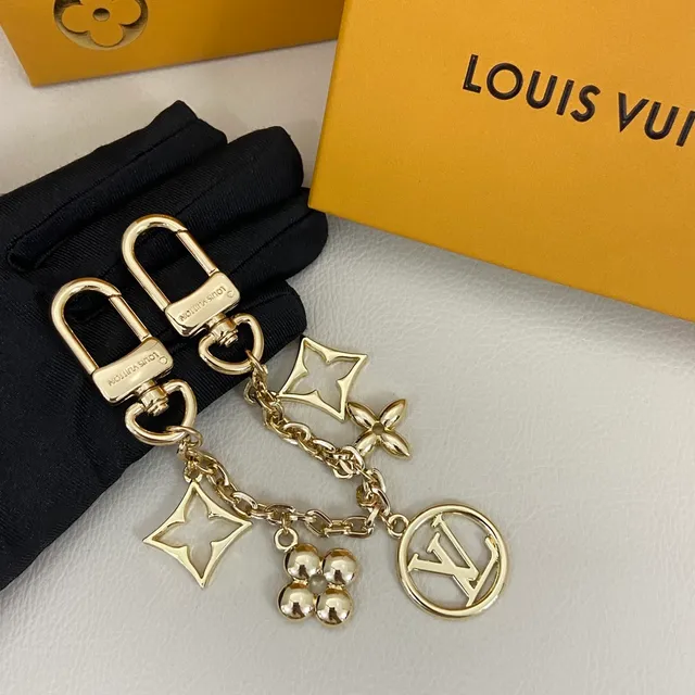 Louis Vuitton Gold Chain Multi-Charm Pendant Bracelet 4