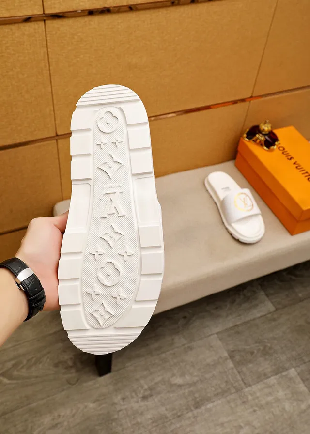 Louis Vuitton Gold Monogram Logo White Slipper 9