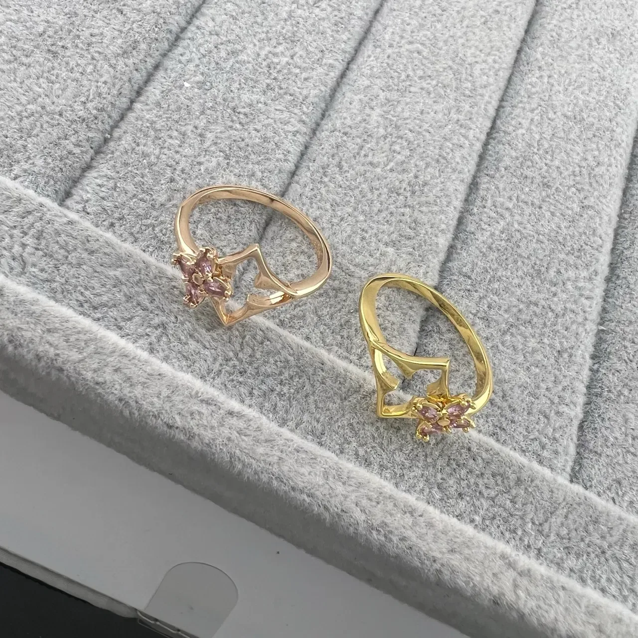 Louis Vuitton Gold-Tone Star Flower Pink Stone Earrings 6
