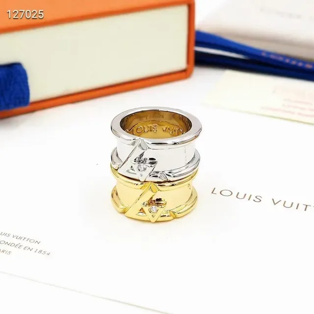 Louis Vuitton Anel Dourado Transparente Duas Bandas Gravado Monograma 8