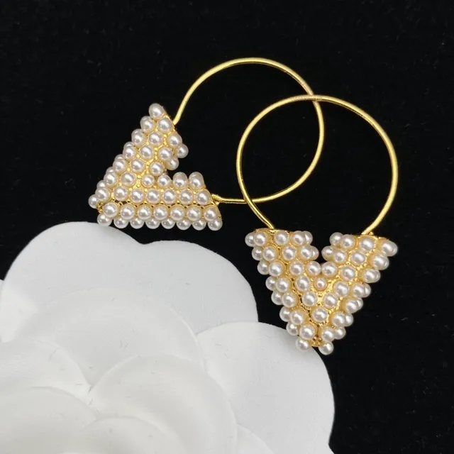 Louis Vuitton Gold White Chain Pearl-Embellished Triangles Bracelet 3