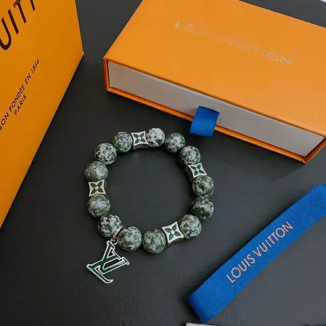 Louis Vuitton Green Silver Beaded Stone Bracelet 6