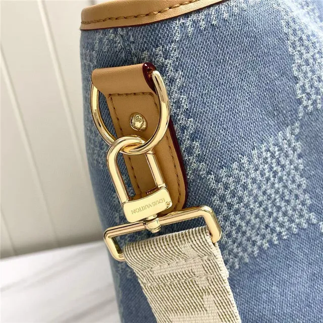 Sac Louis Vuitton Keepall Bandoulière Damier Azur Bleu 7