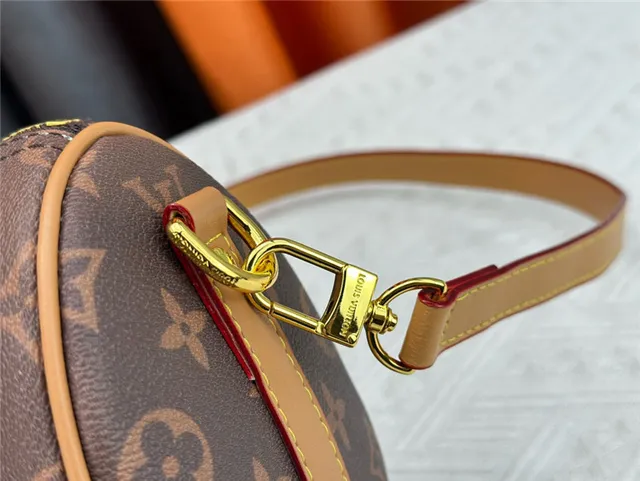 Louis Vuitton Keepall Noir Orange Monogram Canvas Silhouette Baril Sac Boston 13