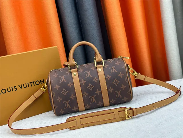 Louis Vuitton Keepall Noir Orange Monogram Canvas Silhouette Baril Sac Boston 16
