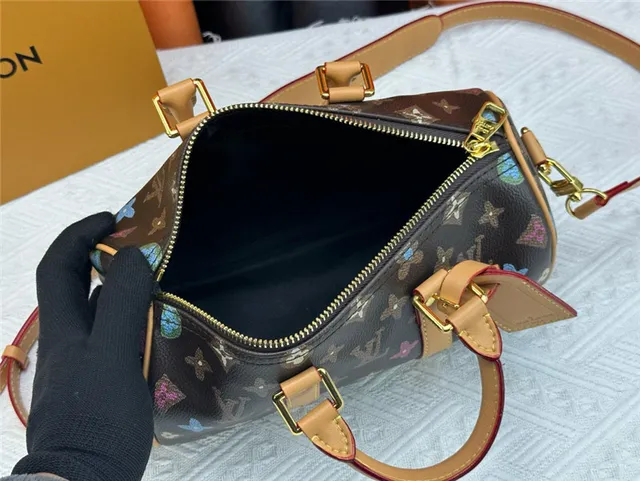 Louis Vuitton Keepall Noir Orange Monogram Canvas Silhouette Baril Sac Boston 20