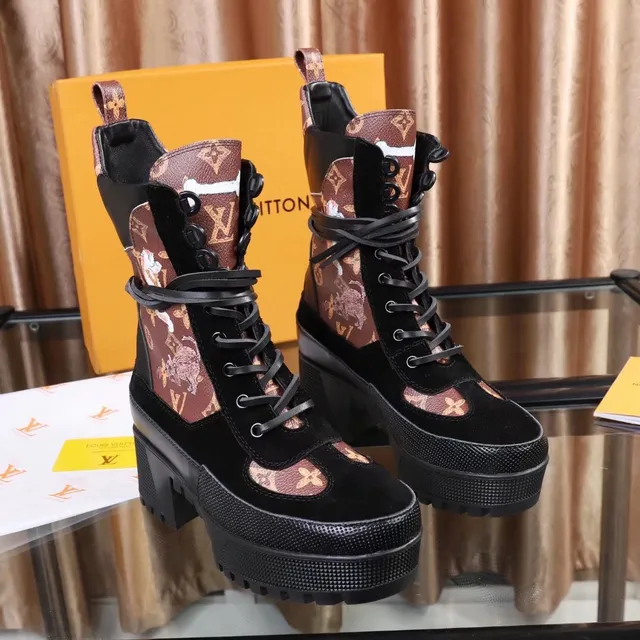 Louis Vuitton Le Cagole Monogram patchwork botas de tornozelo pretas 5