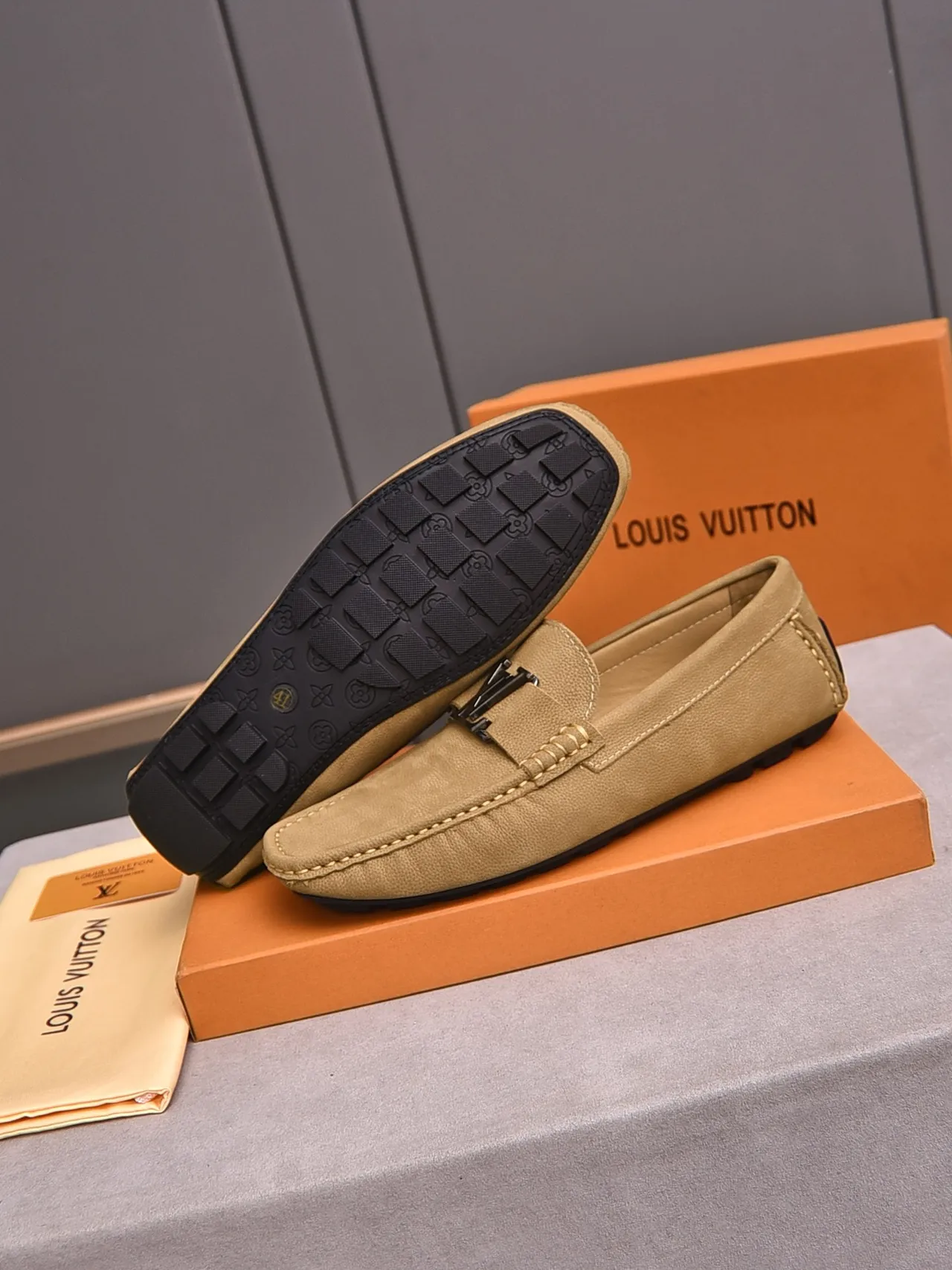 Louis Vuitton Loafer Beige Black Suede Upper Moc-Toe Stitching Loafer 4