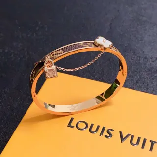 Louis Vuitton Locky Bracelet Ouro Rosa Monograma Couro Fecho Candado Flor Pulseira