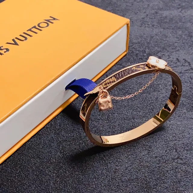 Louis Vuitton Locky Bracelet Rose Gold Monogram Leather Padlock Flower Clasp Bracelet 2