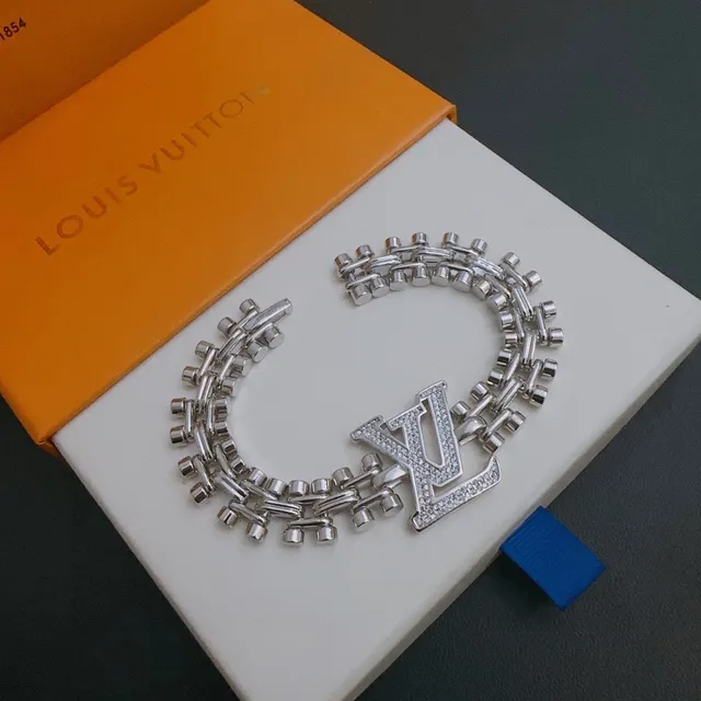 Bracelete de corrente Louis Vuitton LV em tons de prata com pavê de cristais 6