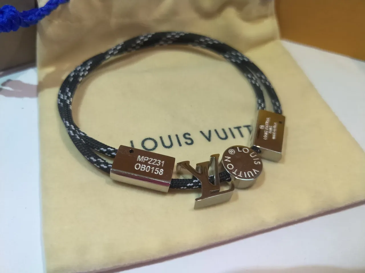 Louis Vuitton LV Circle Bracelet Black and White Braided Cord Rose Gold-Tone Metal Bracelet 5