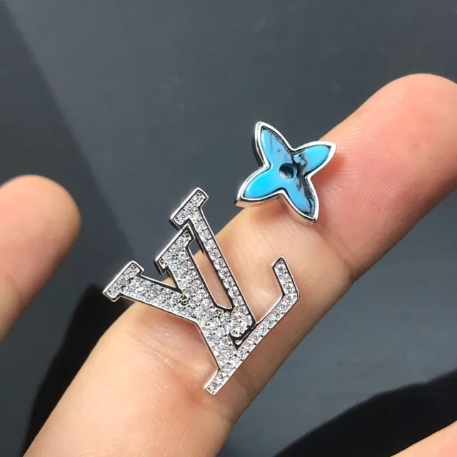 Louis Vuitton LV Flower Charm Silver Blue Pavé-Set Monogram Enamel Motif Jewelry 3