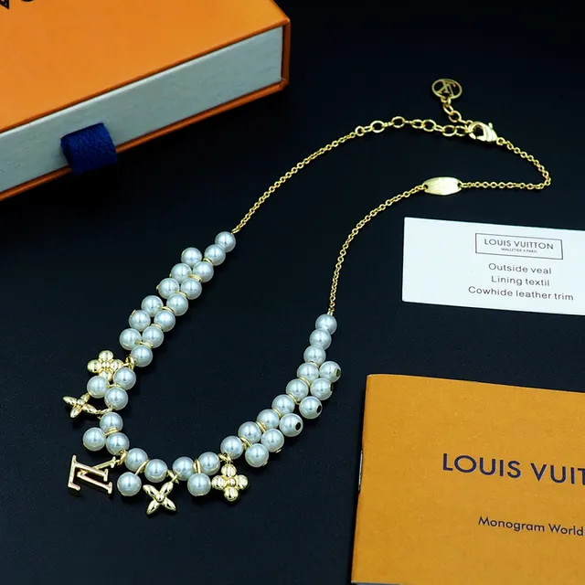 Louis Vuitton LV Flower Gold White Pearl-Strand Necklace 3