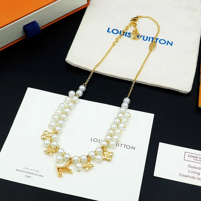 Louis Vuitton LV Flower Gold White Pearl-Strand Necklace 11