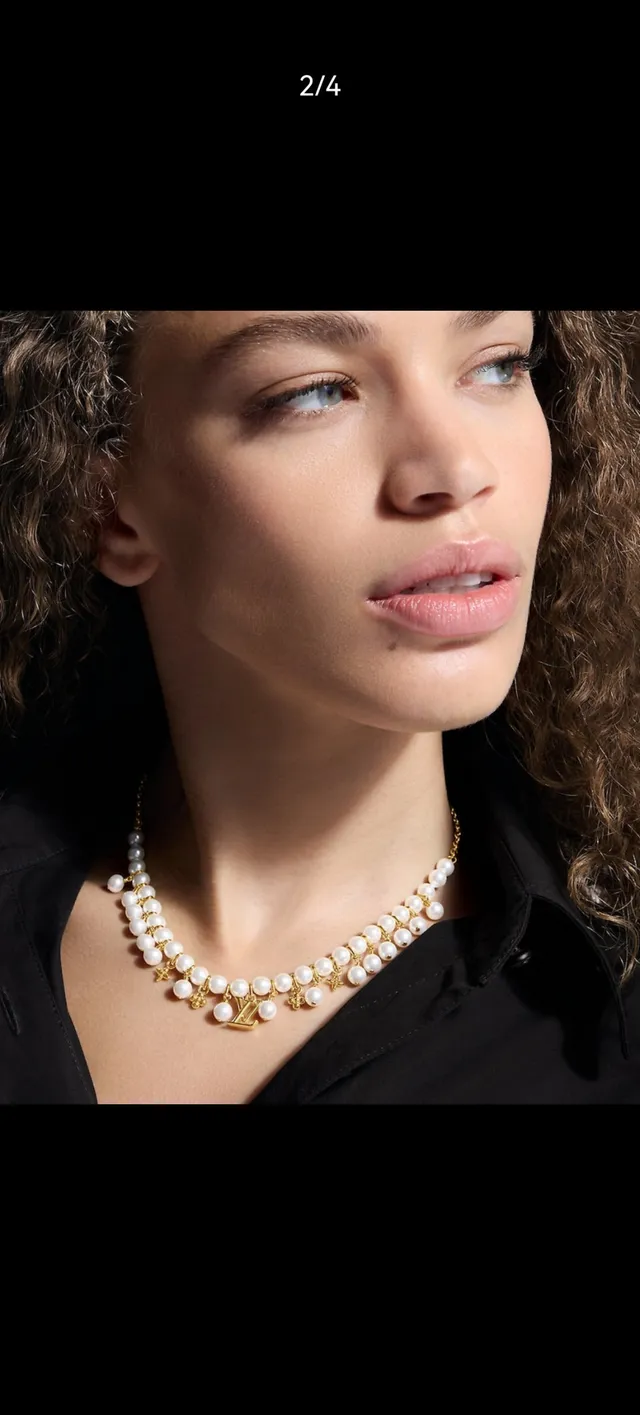 Louis Vuitton LV Flower Gold White Pearl-Strand Necklace 13