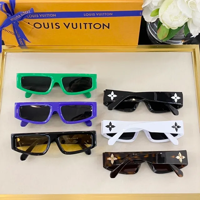Louis Vuitton LV Flower Rectangular Shield Sunglasses 4