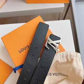 Louis Vuitton LV Initiales Black Leather Belt