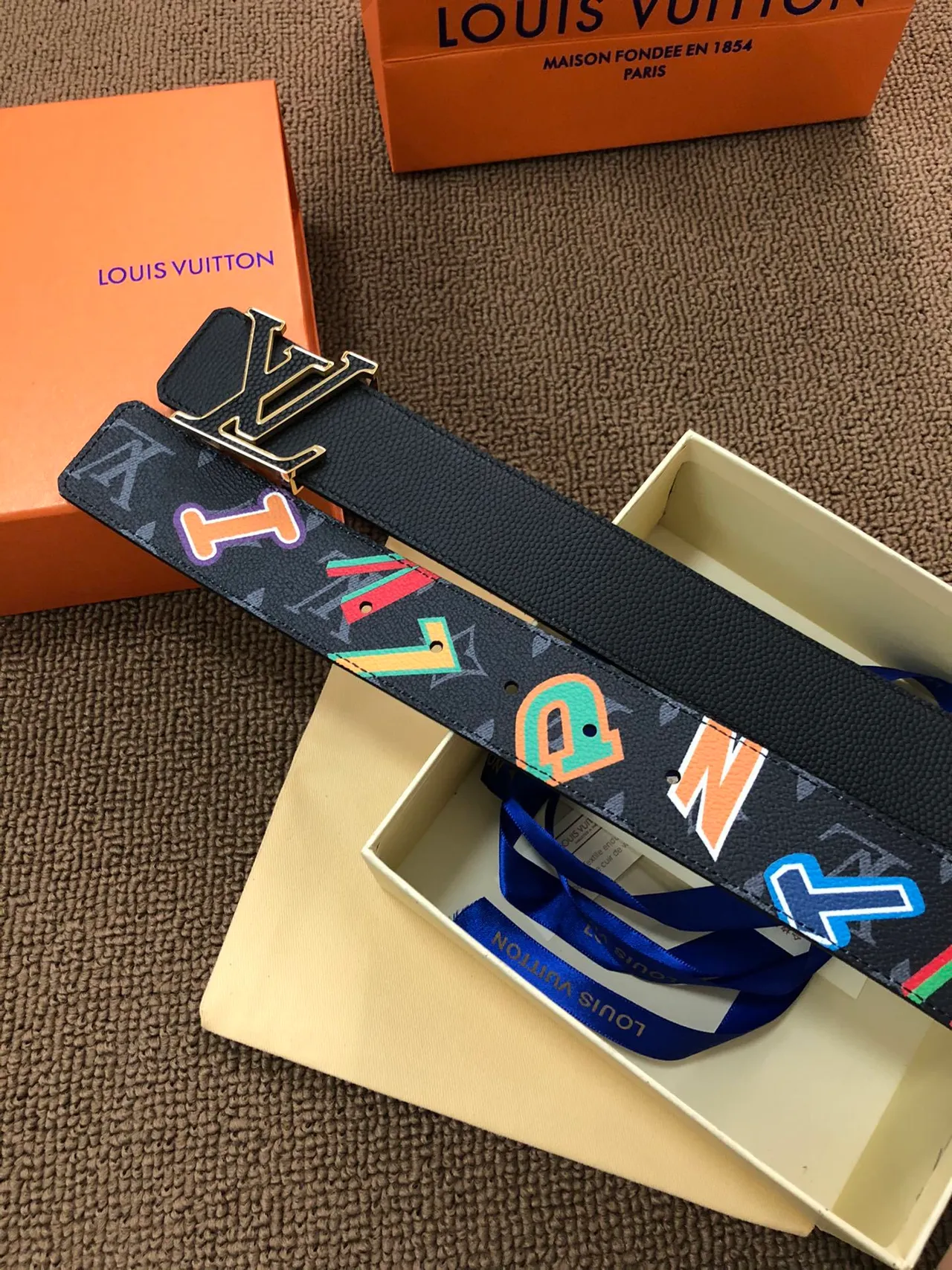 Louis Vuitton LV Initiales Black Pebbled Leather Belt 5