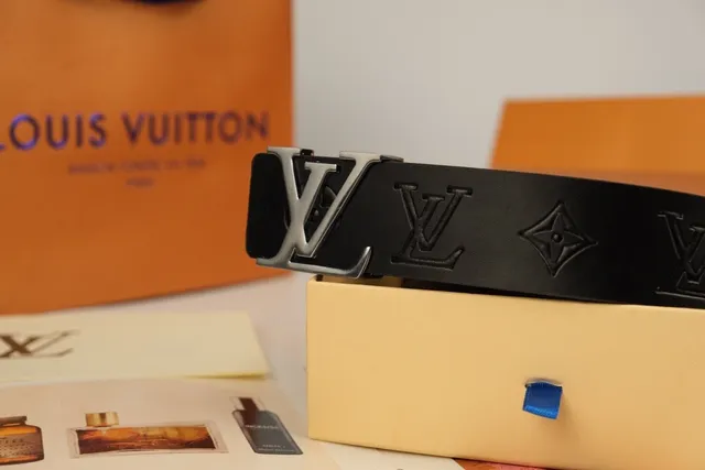 Louis Vuitton LV Initiales Black Silver Monogram-Embossed Large Buckle Leather Belt 4