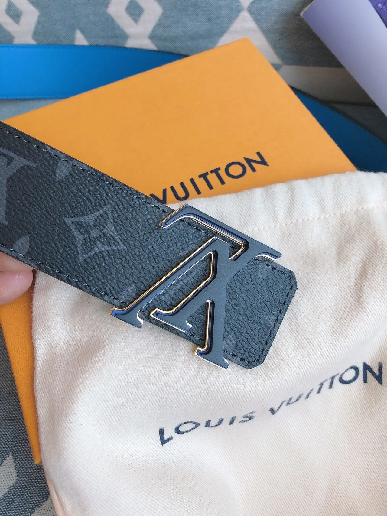 Louis Vuitton LV Initiales Reversible Monogram Grained Leather Belt 7