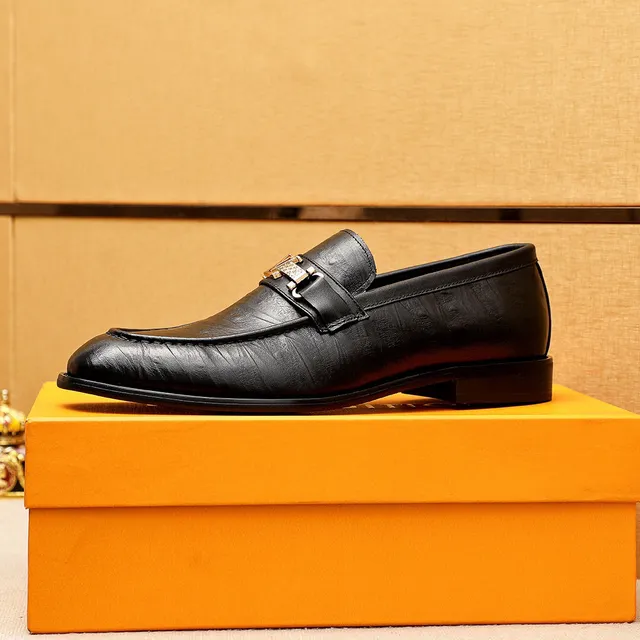 Louis Vuitton LV Mocassin Noir Doré Cuir Poli Sangle à Boucle Mocassin 5