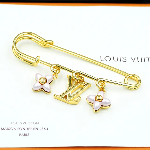 لويس فيتون LV نقش زهوري سحر ذهبي وردي دبوس أمان بروش يتدلج 3