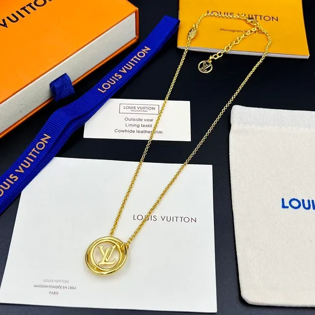 Louis Vuitton LV Stellar Gold-Tone Interlocking Monogram Necklace 2
