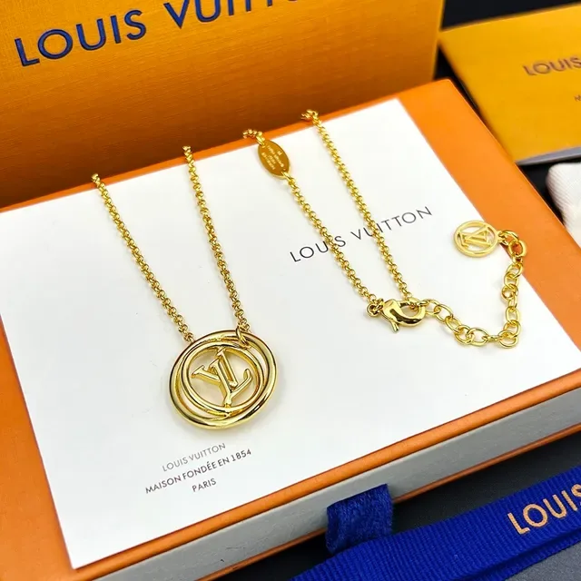 Louis Vuitton LV Stellar Gold-Tone Interlocking Monogram Necklace 4