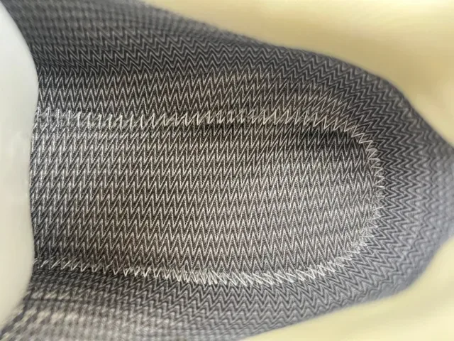 Louis Vuitton LV Trainer Beige Gray Chunky Sneakers semelle sculptée upper tissu layered et synthétique 8