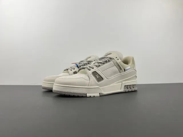 Louis Vuitton LV Trainer Beige Gray Chunky Sneakers semelle sculptée upper tissu layered et synthétique 9