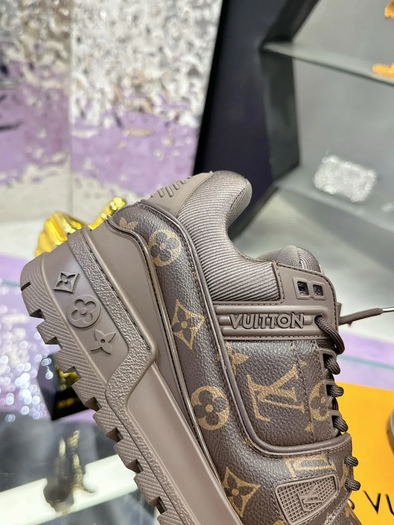 Louis Vuitton LV Trainer Marrom Dourado Monograma Lona Solado Plataforma Chunky Tênis Lifestyle 7