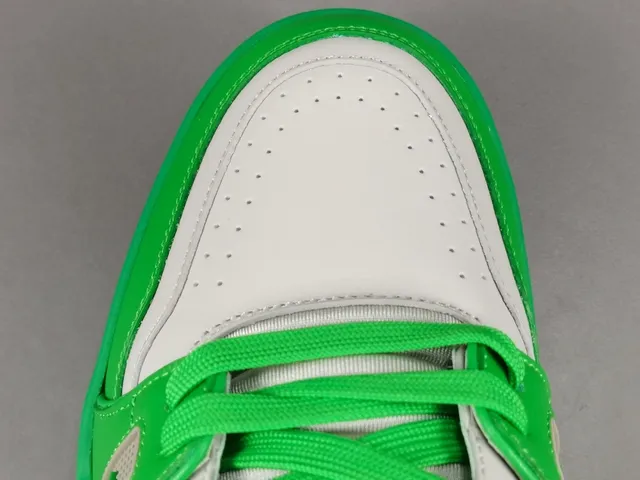 Louis Vuitton LV Trainer Green White Low-Top Layered Leather And Synthetic Upper Lifestyle Sneakers 5