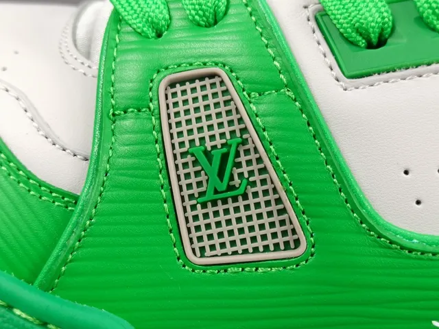 Louis Vuitton LV Trainer Green White Low-Top Layered Leather And Synthetic Upper Lifestyle Sneakers 8