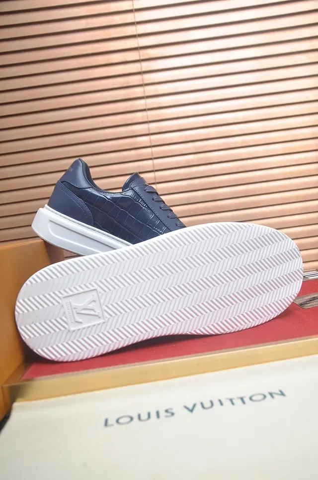 Louis Vuitton LV Trainer Navy White Low-Top Leather Lifestyle Sneakers 3
