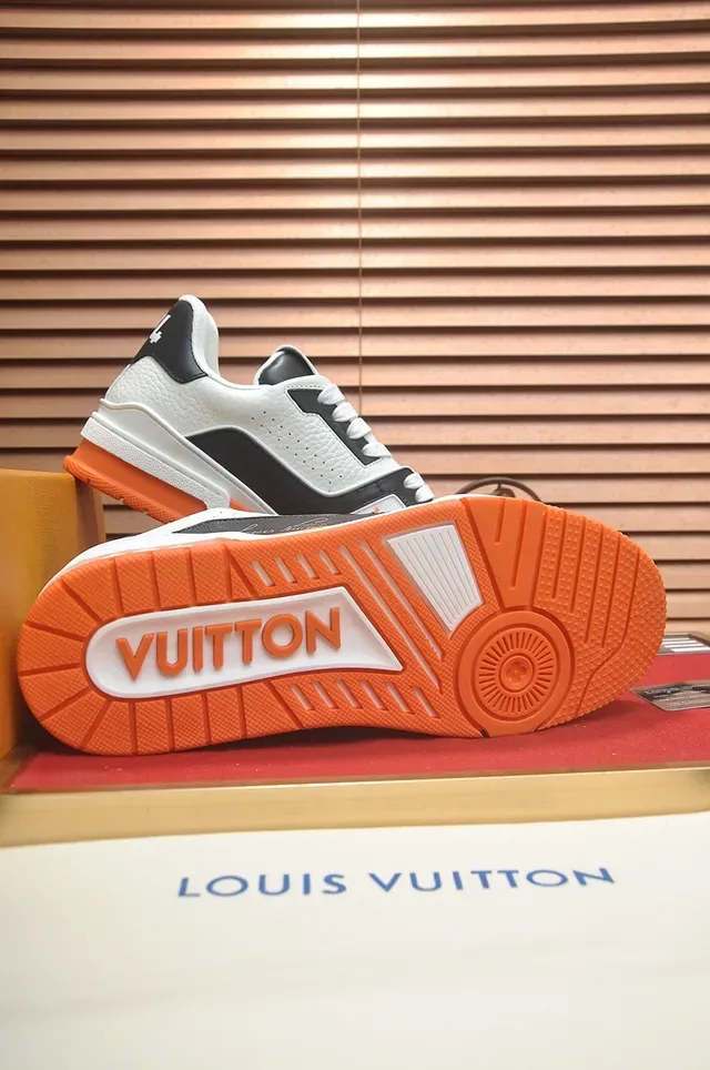 Louis Vuitton LV Trainer White Black Low-Top Mixed-Material Lifestyle Sneakers 3